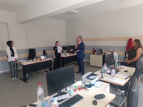 Kaymakamımız Sn Ali Sırmalı, Veda Ziyaretleri Kapsamında Tüketici Hakem Heyetinde Görevli Personellerimizi Ziyaret Etti